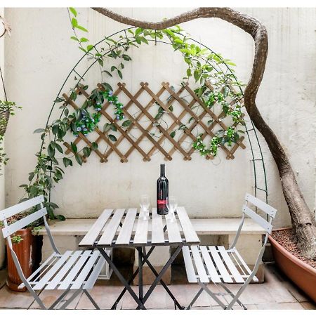 Pied-A-Terre Domusuite Rhome Colosseo Roma Exterior foto