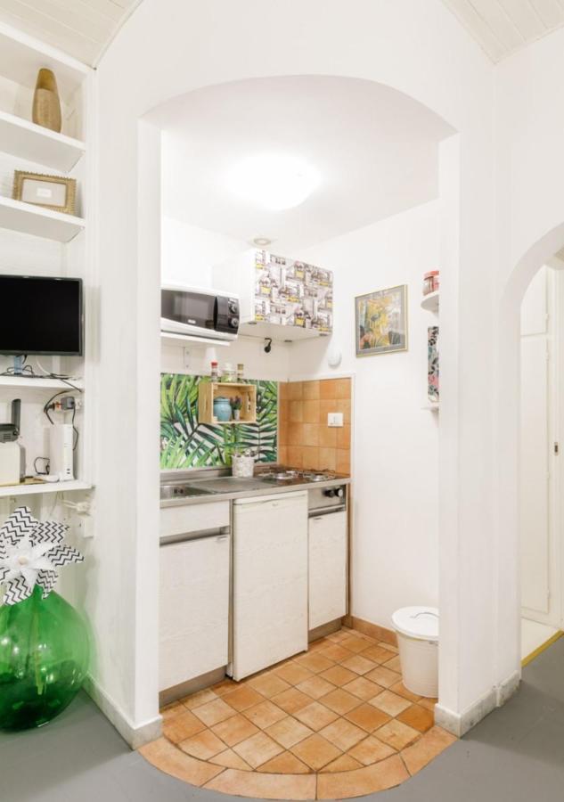 Pied-A-Terre Domusuite Rhome Colosseo Roma Exterior foto
